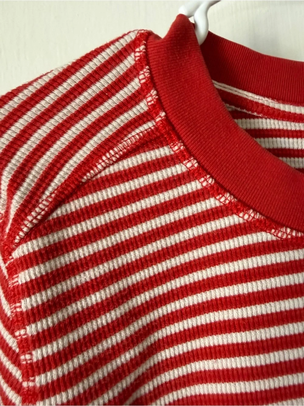 Duluth size M Striped Red & White Long Sleeve Tee